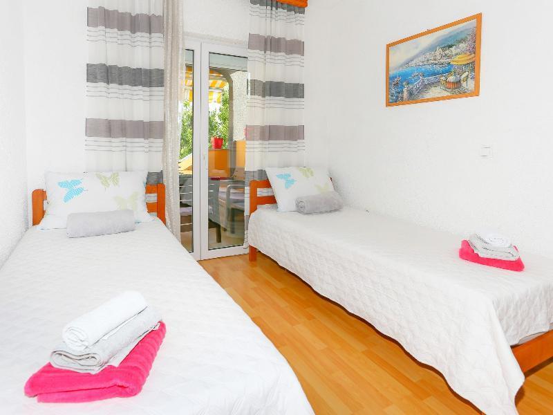 Apartments Damir Kastel Stafilic Exterior photo